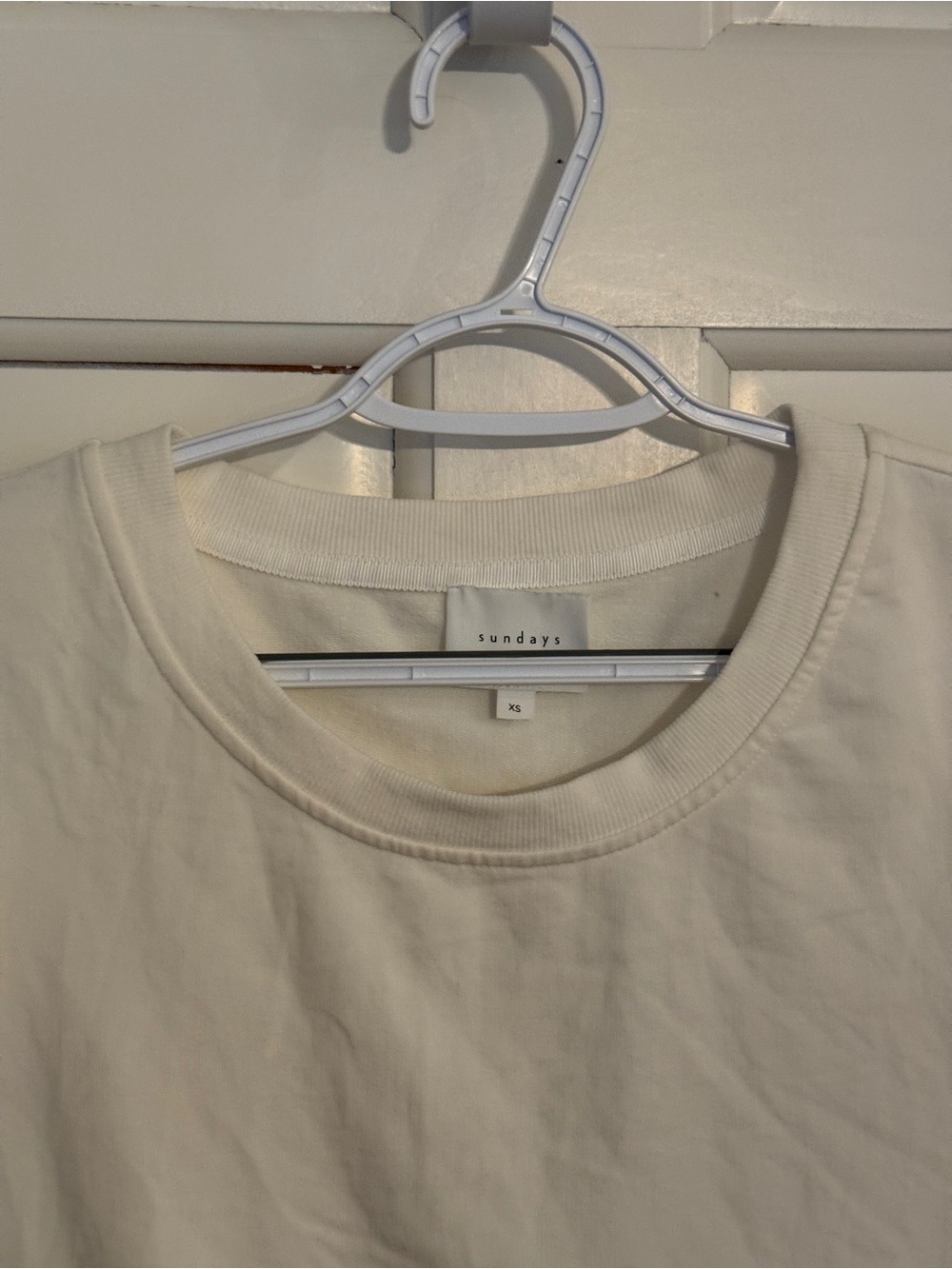 Sundays White Ruffle Flutter Sleeve Sweatshirt Top XS 6017 - Picture 4 of 10